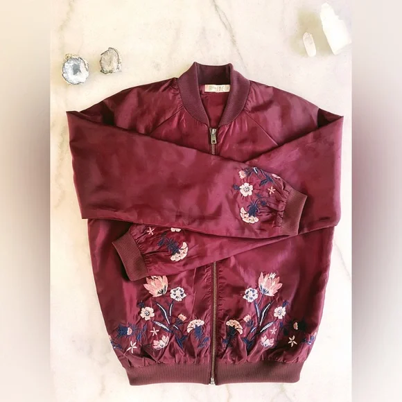 Francesca’s Maroon Burgundy Red Love Fire Floral Embroidered Bomber Jacket - Picture 2 of 9
